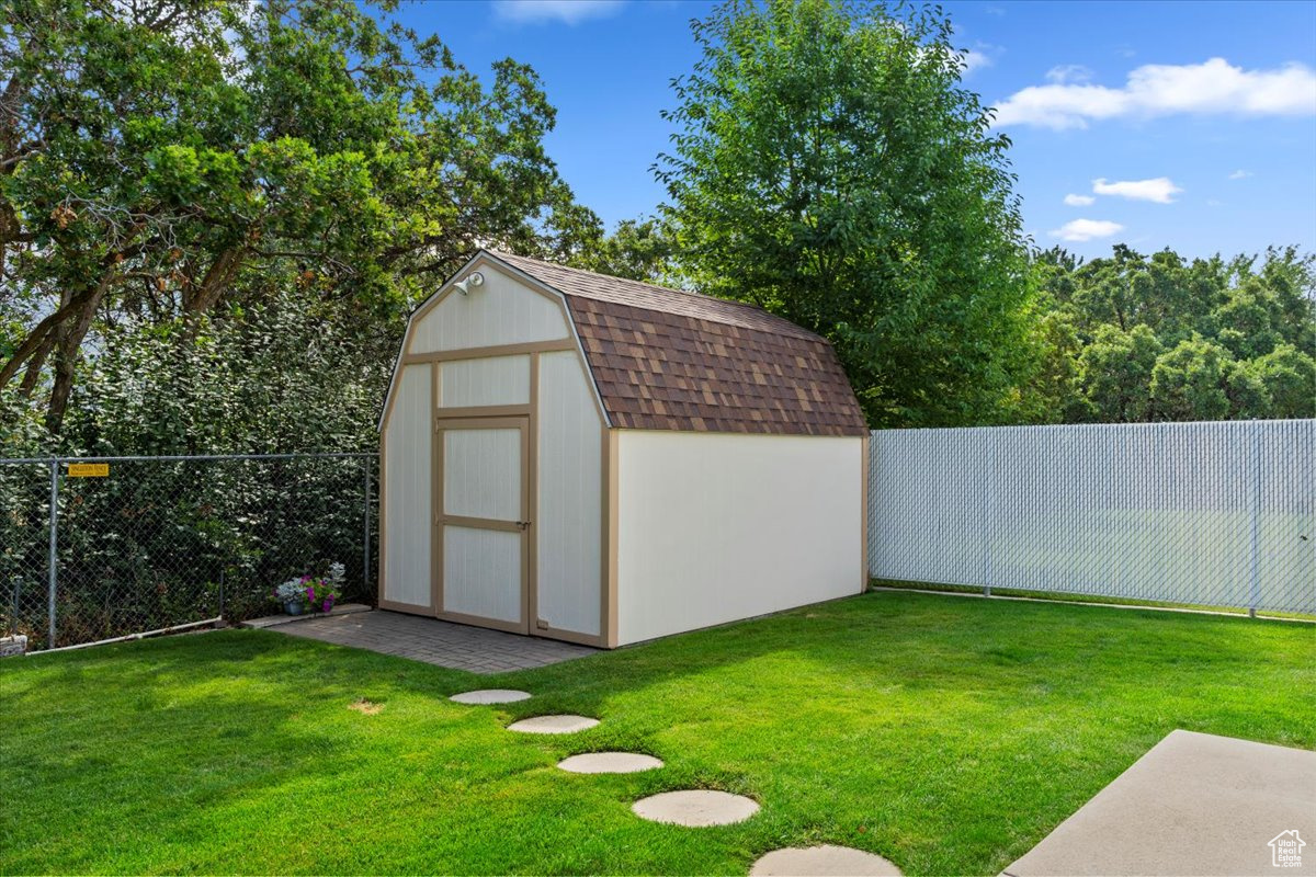 ORCHARD GROVE - Residential