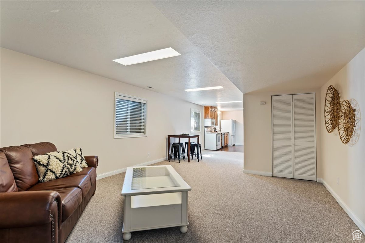 ORCHARD GROVE - Residential