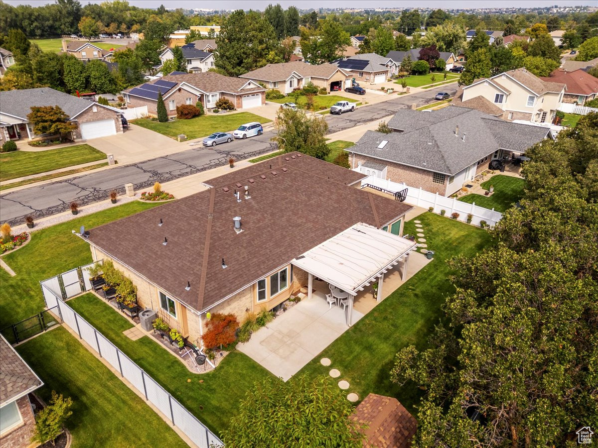 ORCHARD GROVE - Residential