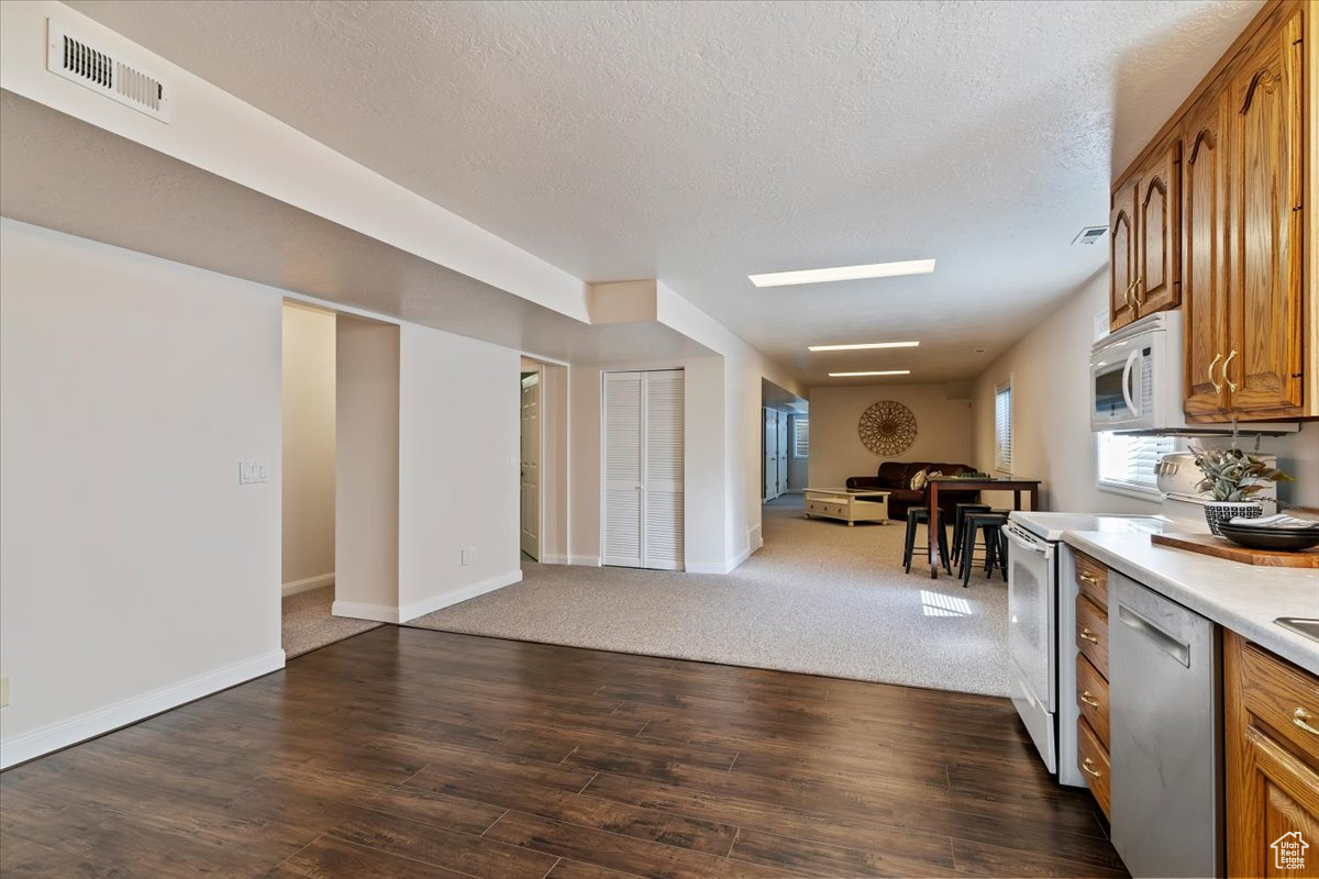 ORCHARD GROVE - Residential