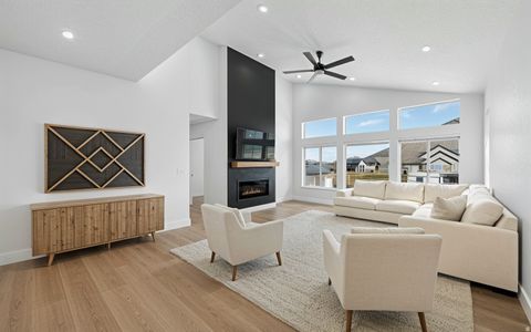 Tiny photo for 572 W 500 N, Mapleton, UT 84664 (MLS # 2145705)