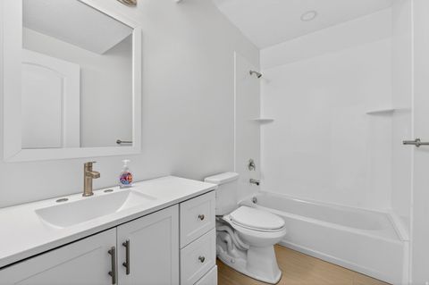 Tiny photo for 572 W 500 N, Mapleton, UT 84664 (MLS # 2145705)