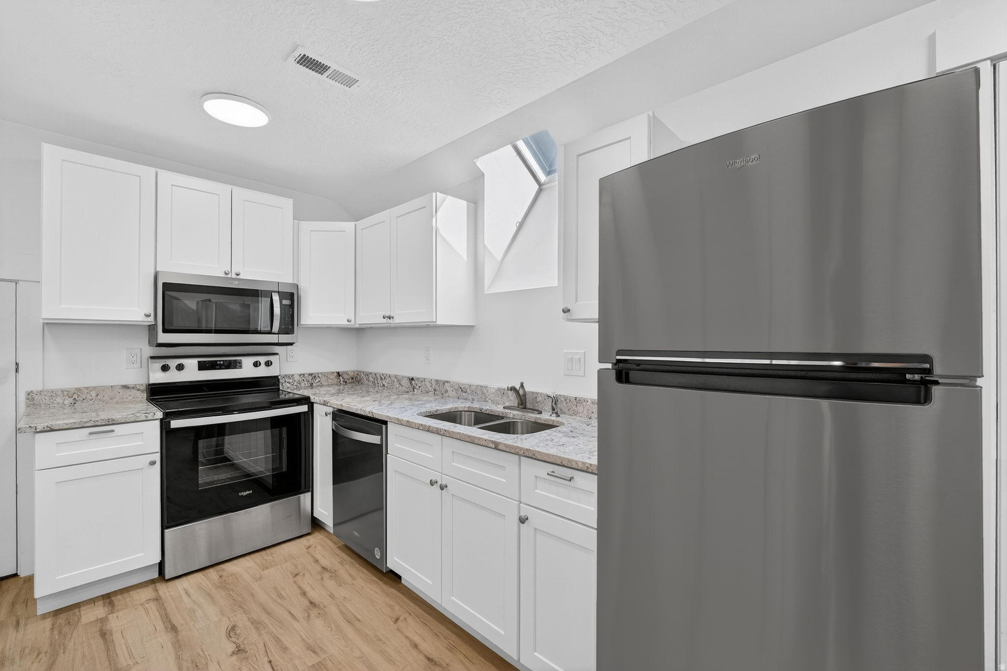 WHITING FARMS - Residential