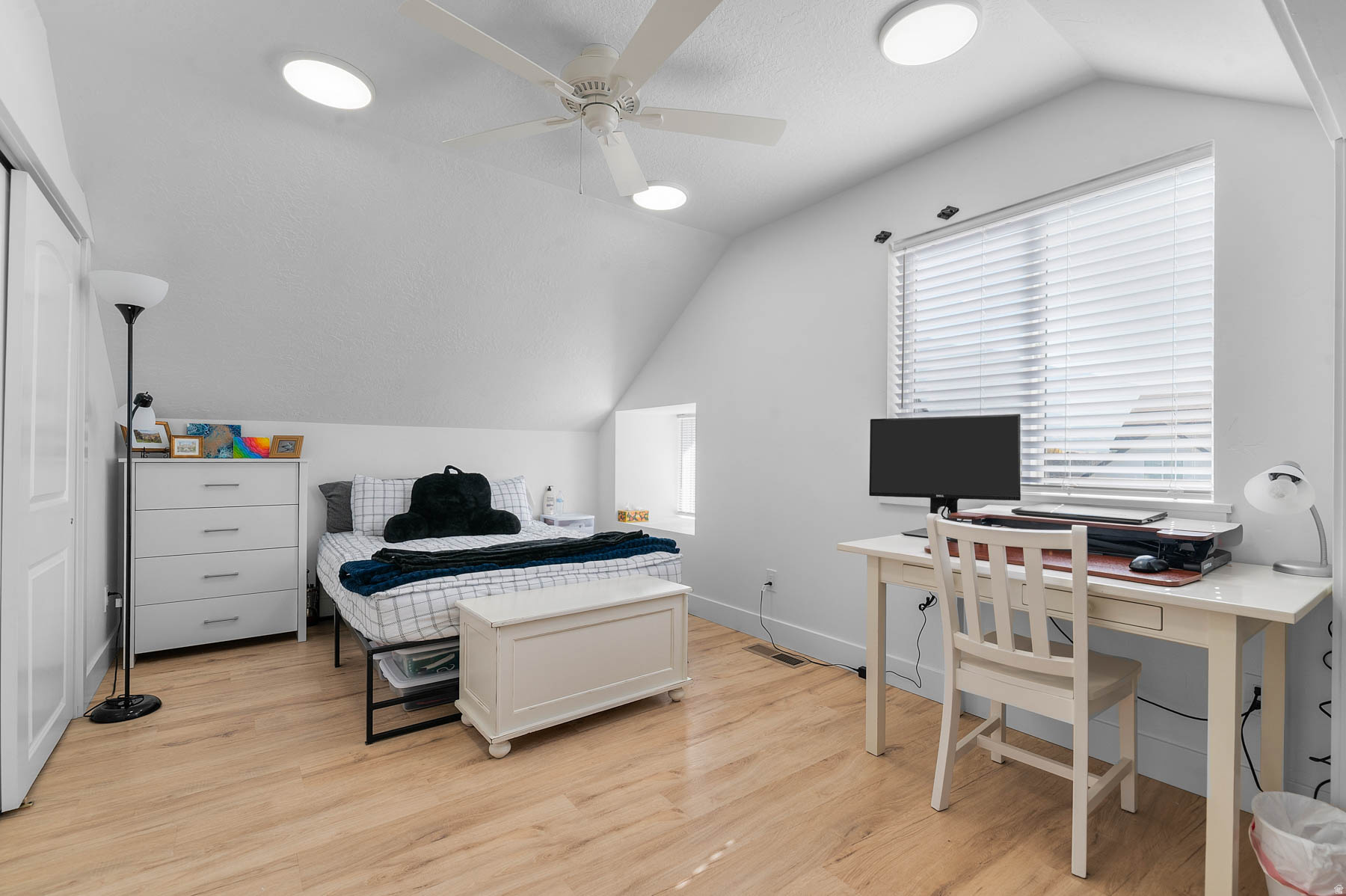 WHITING FARMS - Residential