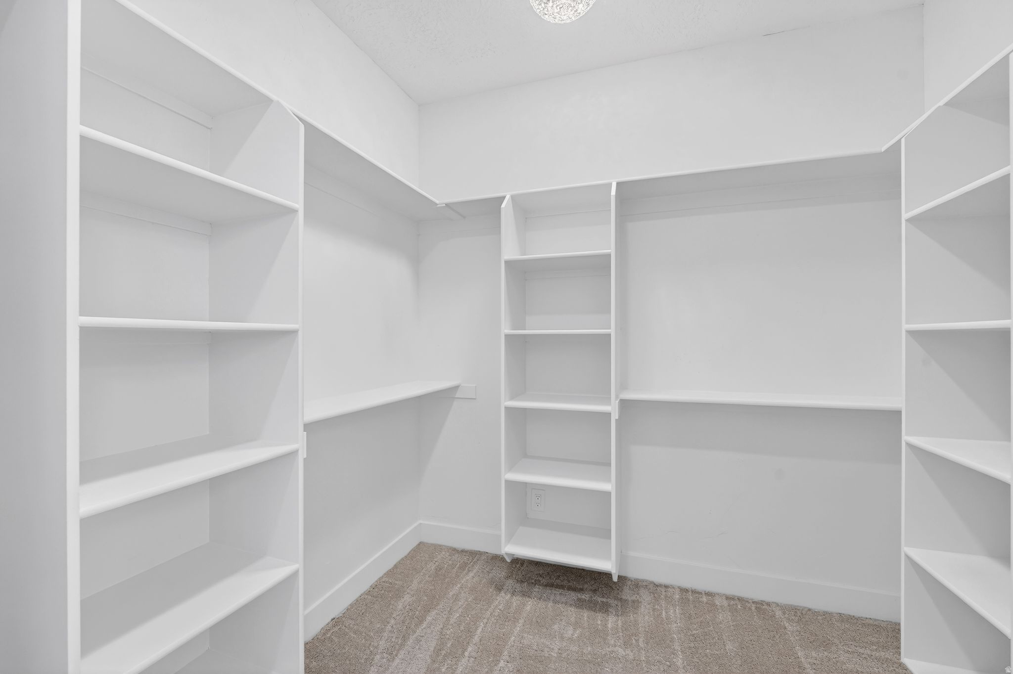 WHITING FARMS - Residential