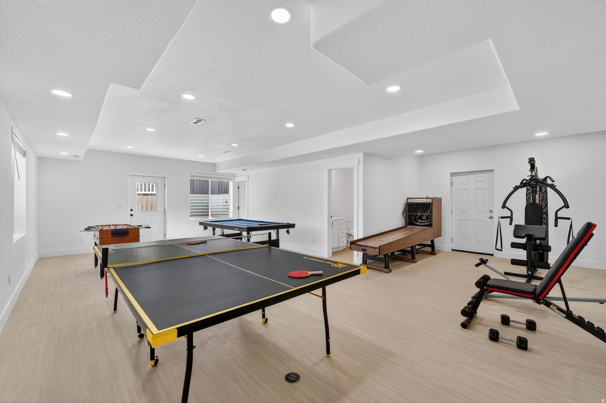 WHITING FARMS - Residential