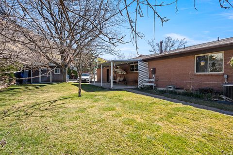 Tiny photo for 1541 E BLACKHAWK DR S, Pleasant Grove, UT 84062 (MLS # 2142277)