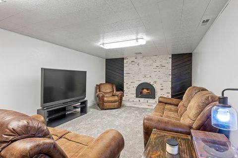 Tiny photo for 1541 E BLACKHAWK DR S, Pleasant Grove, UT 84062 (MLS # 2142277)