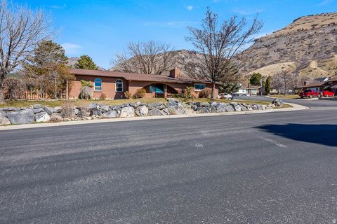 Tiny photo for 1541 E BLACKHAWK DR S, Pleasant Grove, UT 84062 (MLS # 2142277)