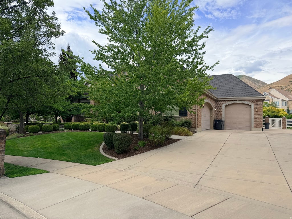 Photo of 875 S 1250 E, Mapleton, UT 84664 (MLS # 2172944)