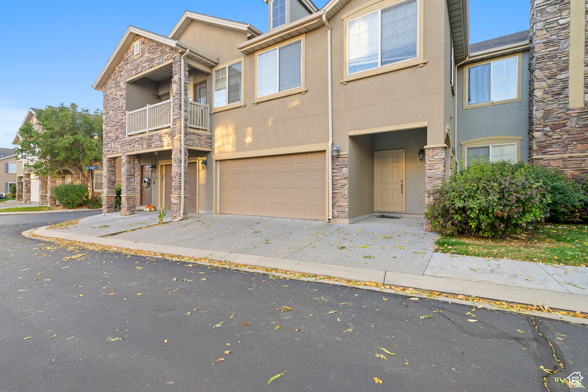 PEMBERLEY @ ROBINS GROVE PHASE 3 - Residential