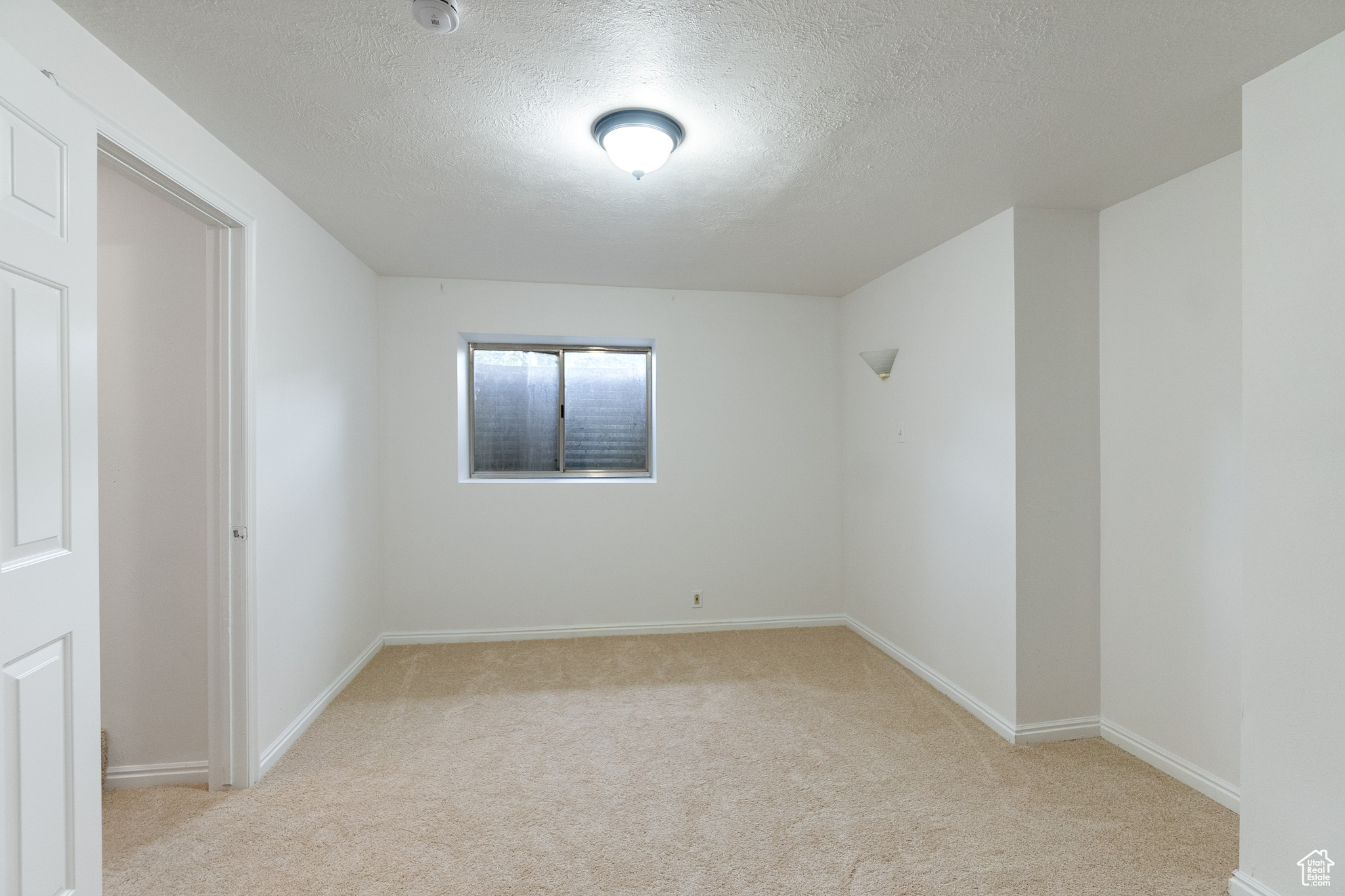 COLONIAL PINES - Residential