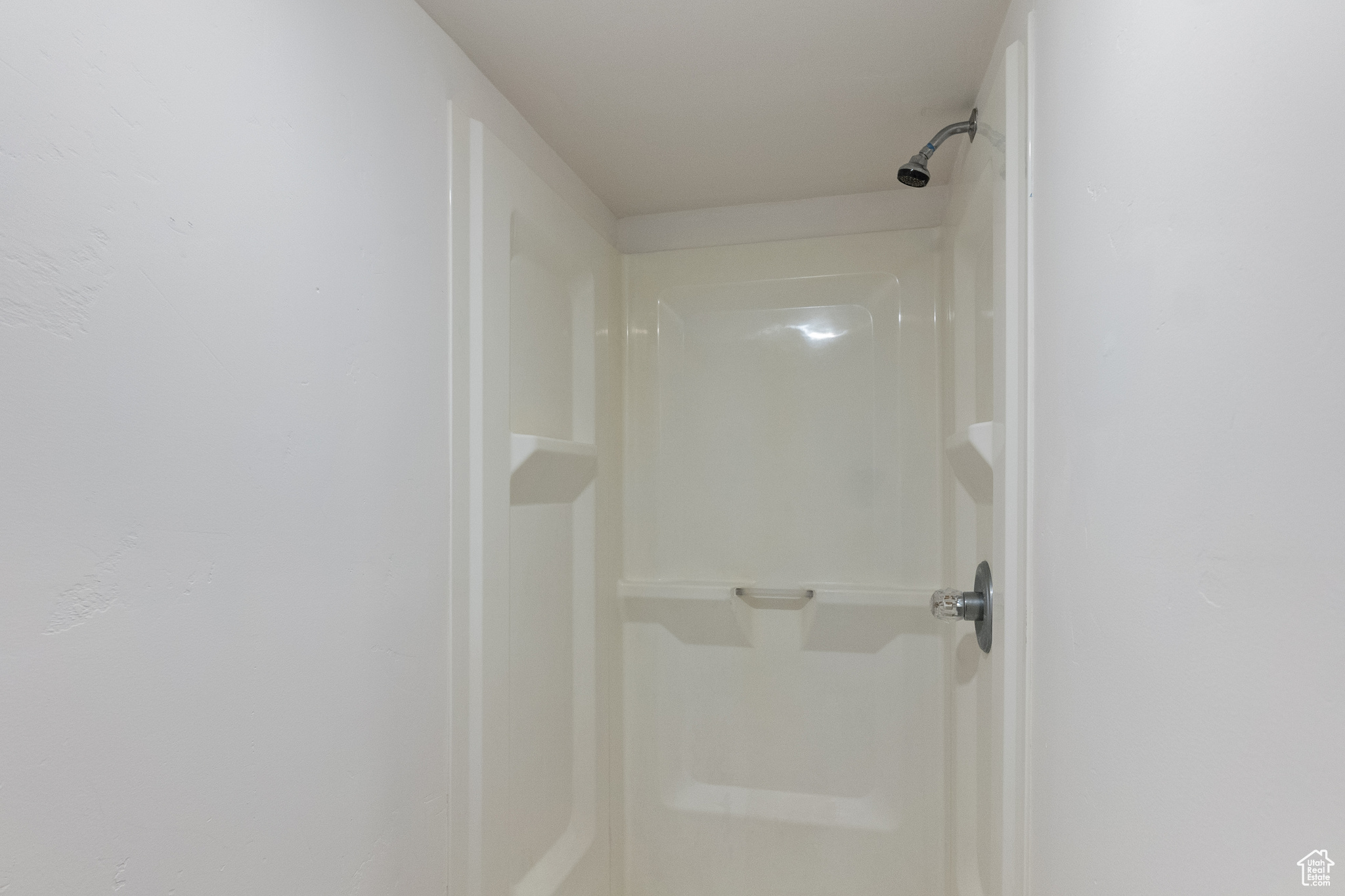 COLONIAL PINES - Residential