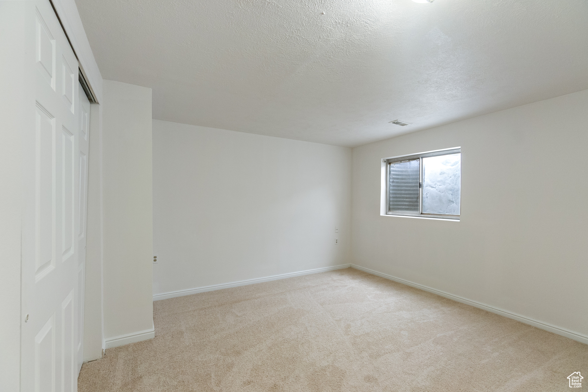 COLONIAL PINES - Residential