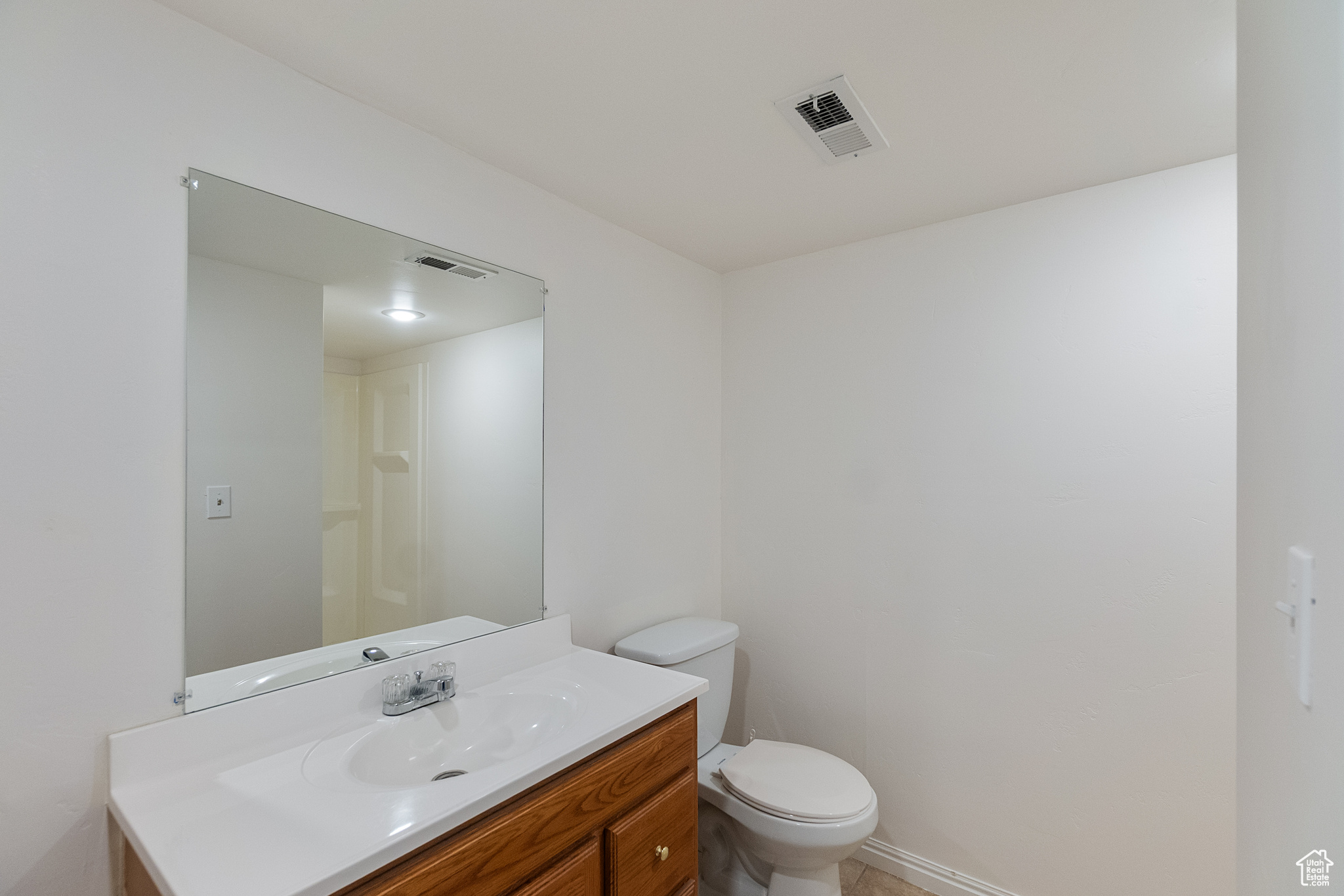 COLONIAL PINES - Residential