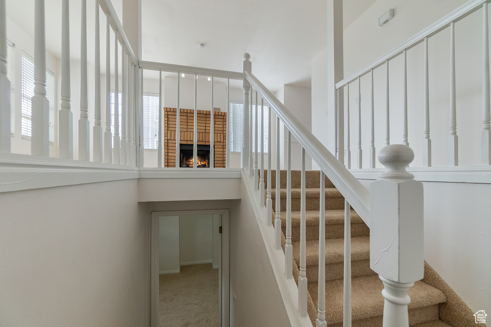 COLONIAL PINES - Residential