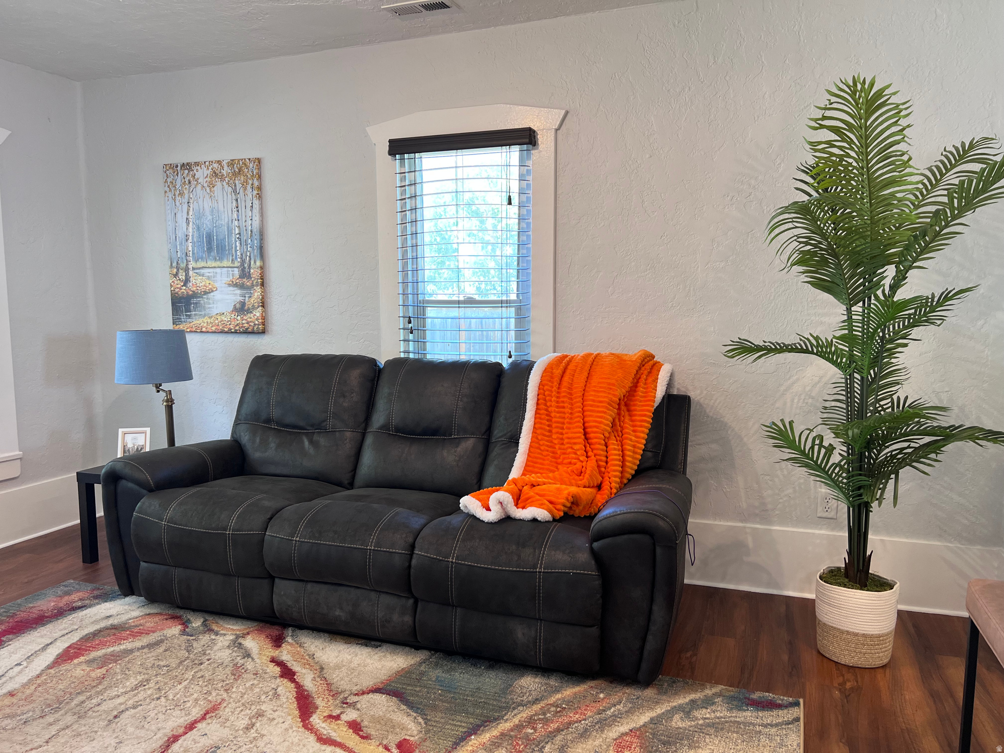 LIBERTY - Commercial Sale