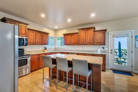 Tiny photo for 1383 E 320 N, Provo, UT 84606 (MLS # 2146038)