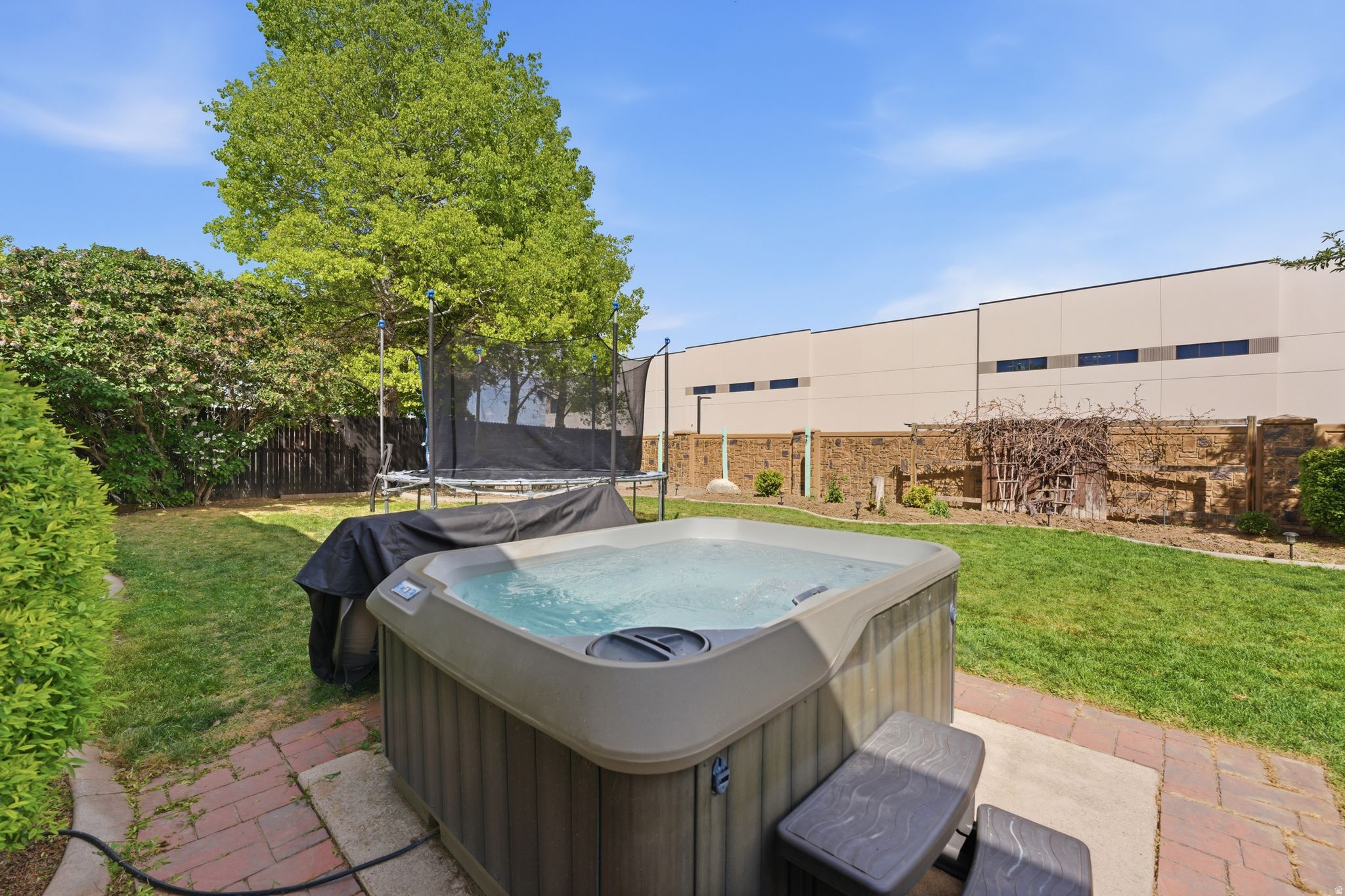 PEACH BLOSSOM - Residential