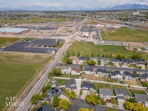 Tiny photo for 2972 W 2075 S, Syracuse, UT 84075 (MLS # 2154580)
