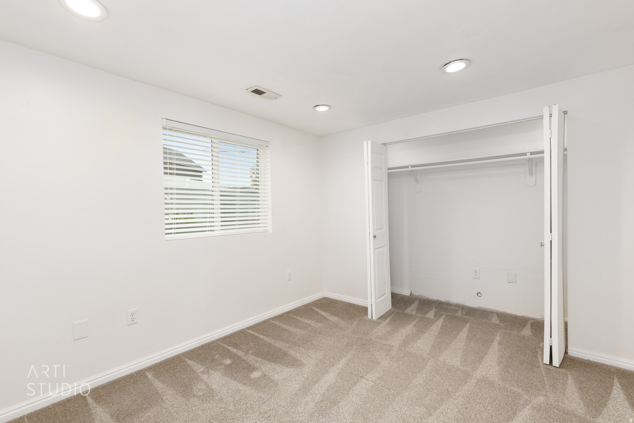 FREEMONT ESATES #9 - Residential