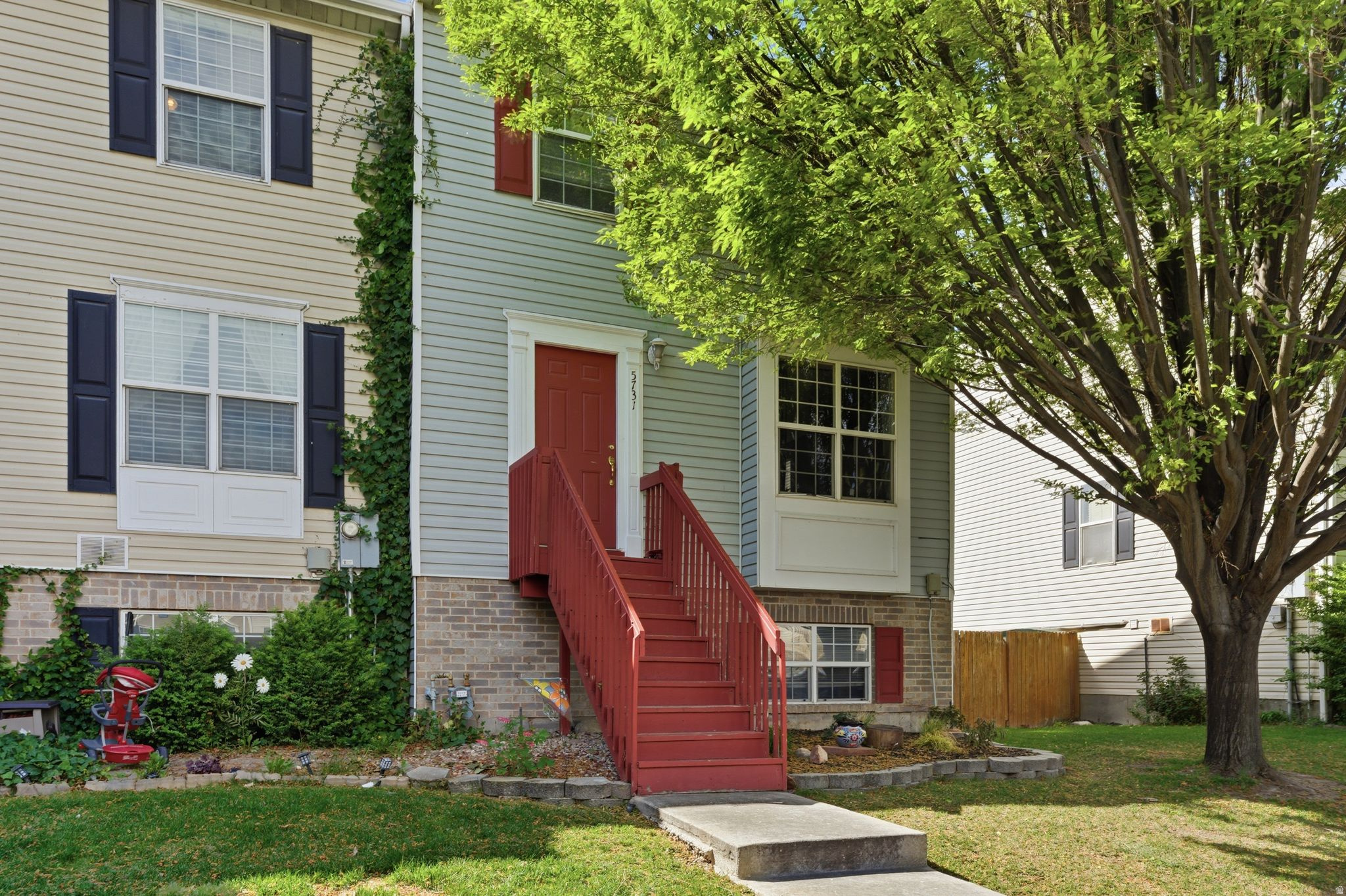 BALMORAL TOWNHOMES - Residential