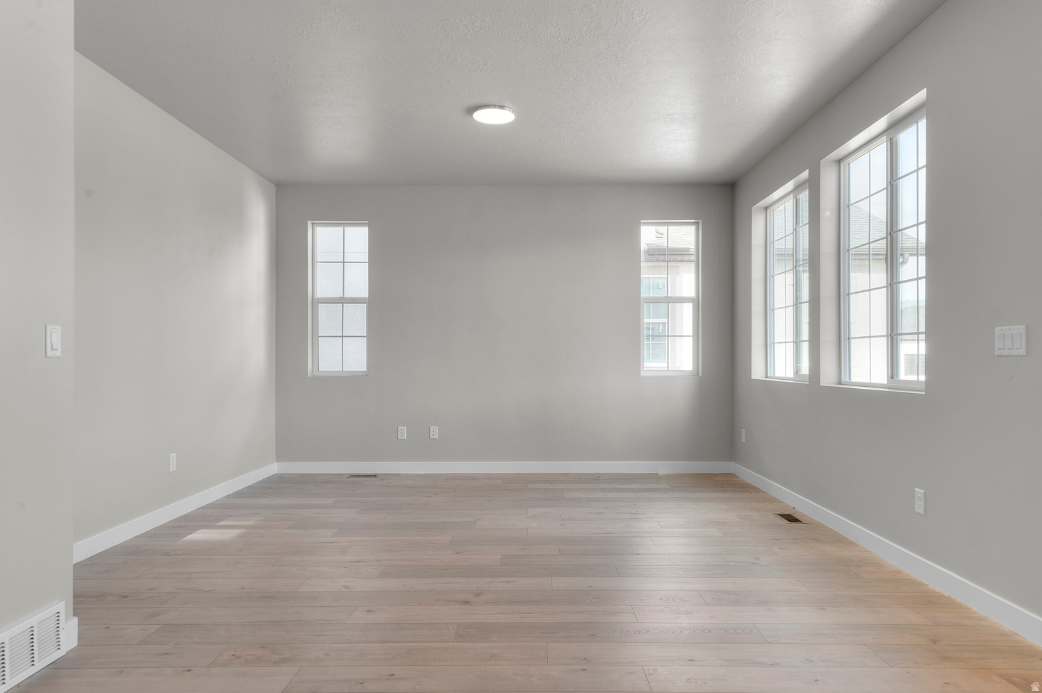 SAGEWOOD VILLAGE COTTAGE 1143 - Residential