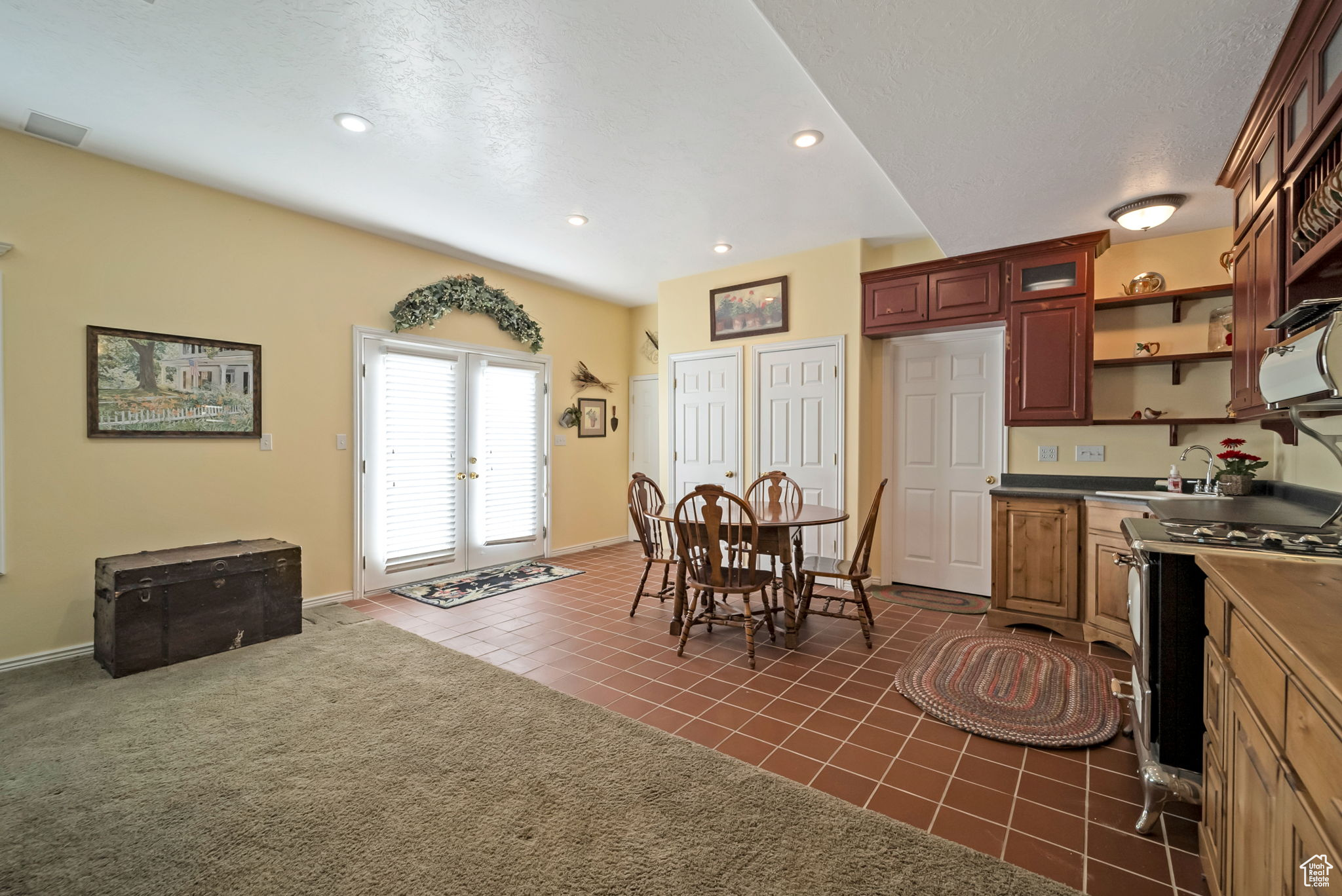 CANYON HEIGHTS AT CEDAR HILLS - Residential