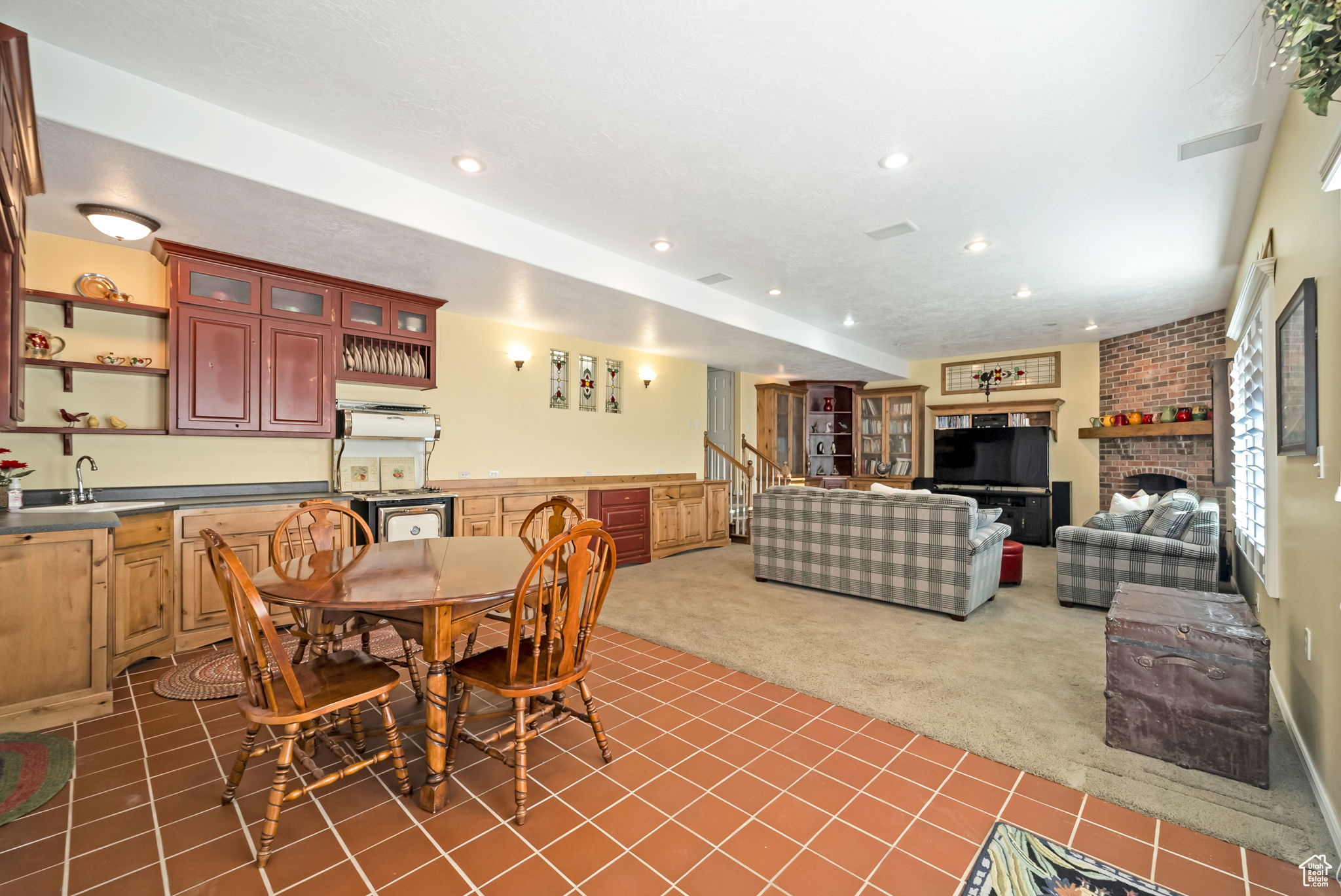 CANYON HEIGHTS AT CEDAR HILLS - Residential