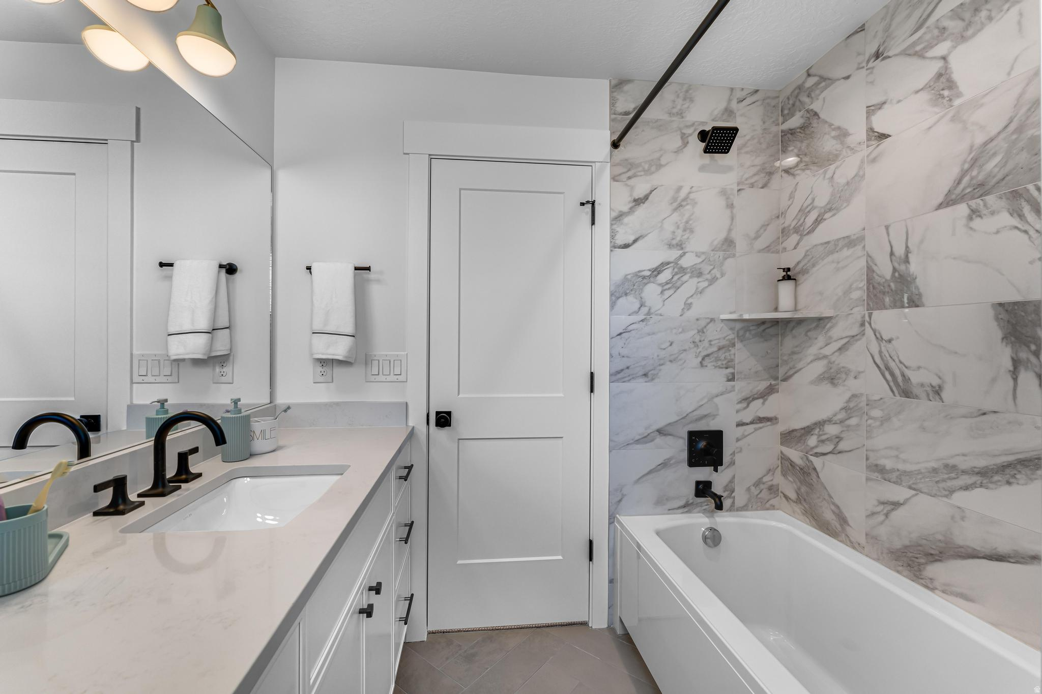 OQUIRRH WEST - Residential