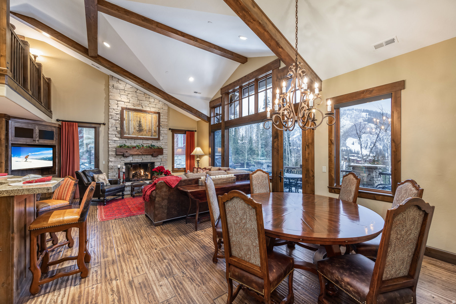 EMPIRE PASS - Residential