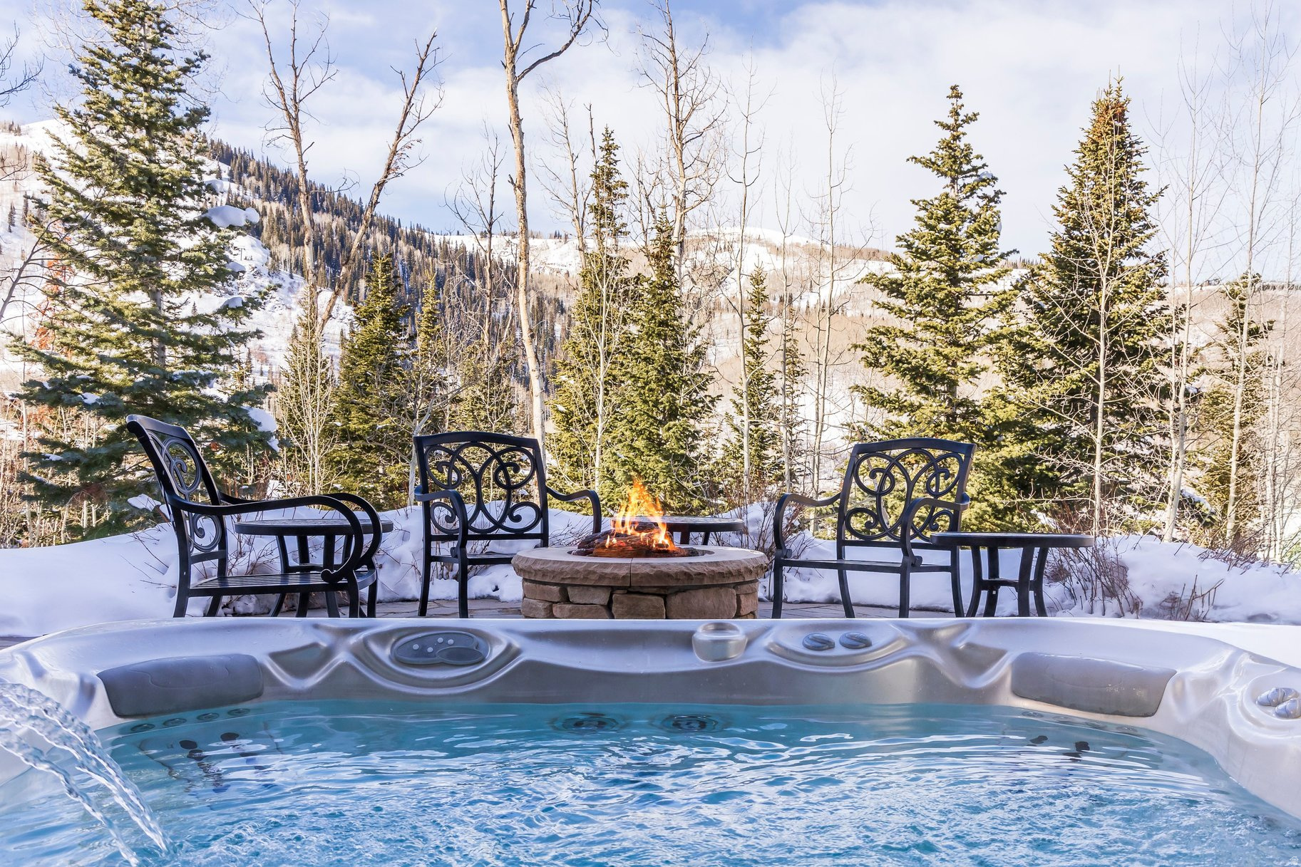 EMPIRE PASS - Residential