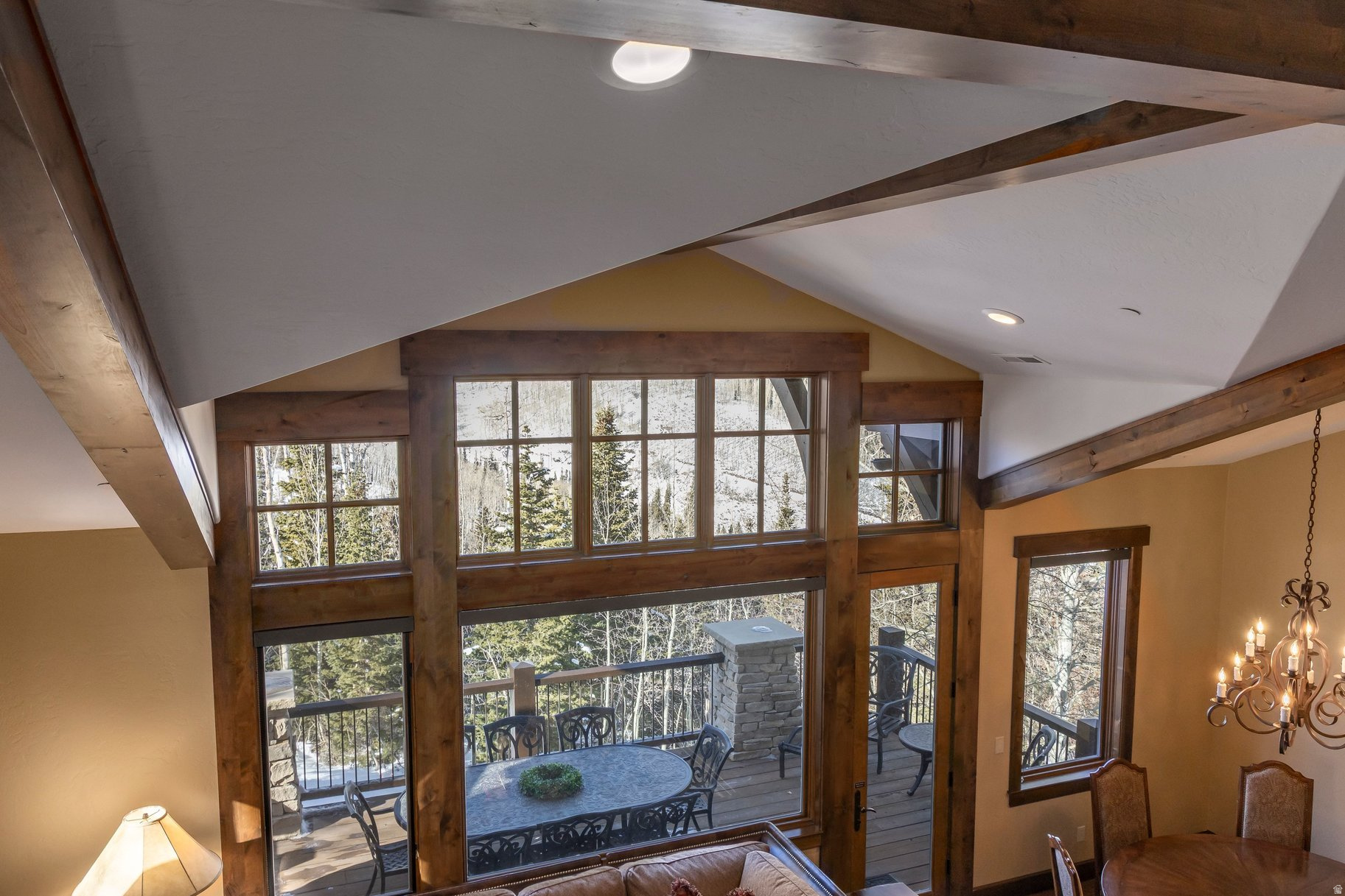 EMPIRE PASS - Residential