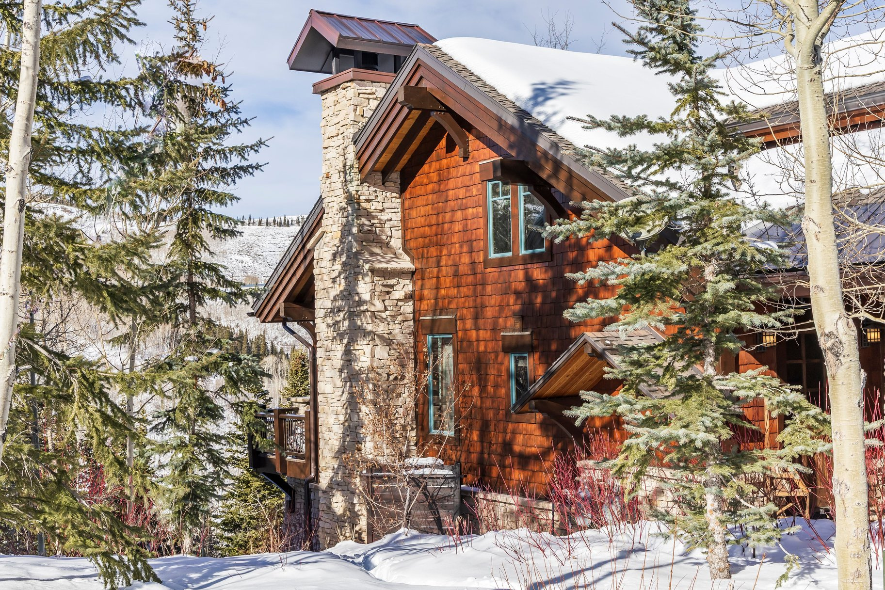 EMPIRE PASS - Residential