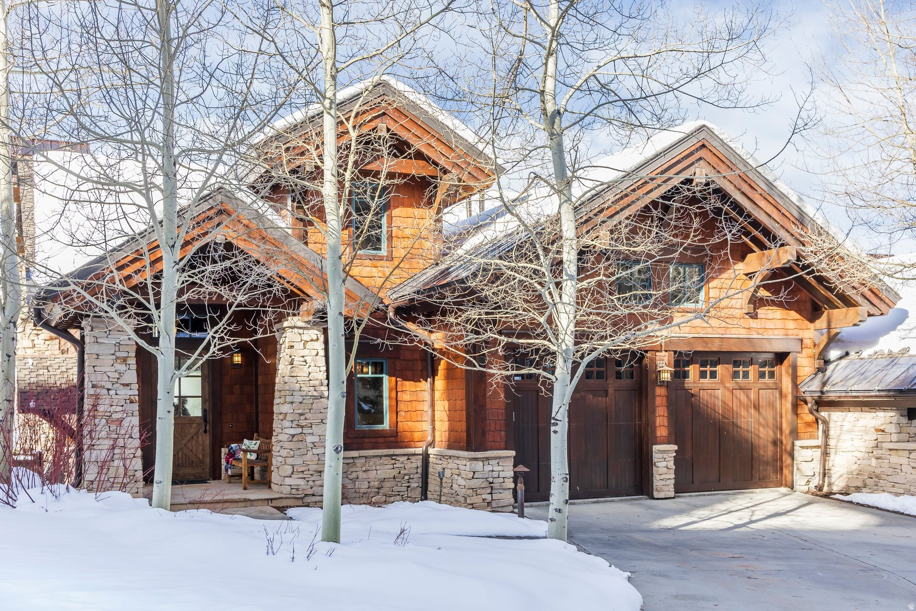 EMPIRE PASS - Residential