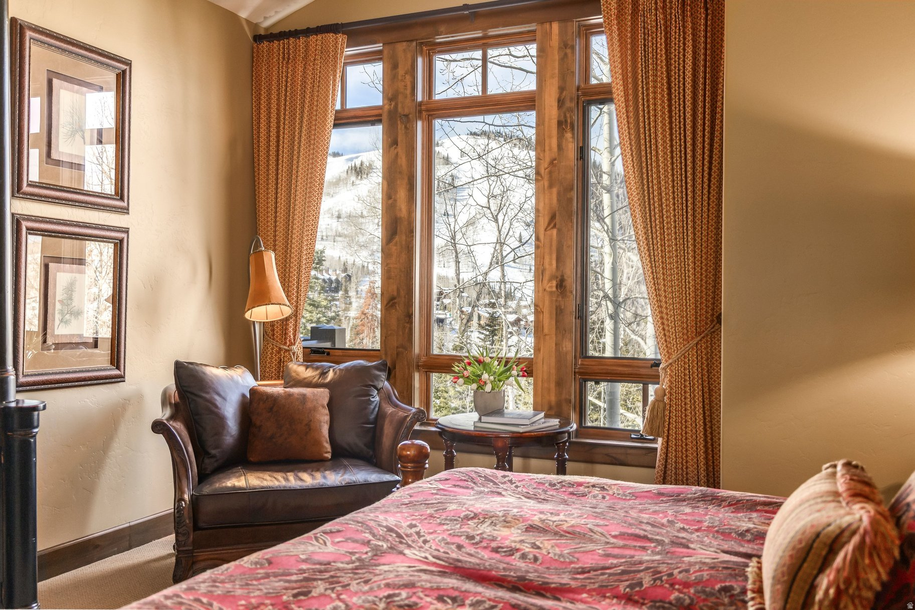 EMPIRE PASS - Residential