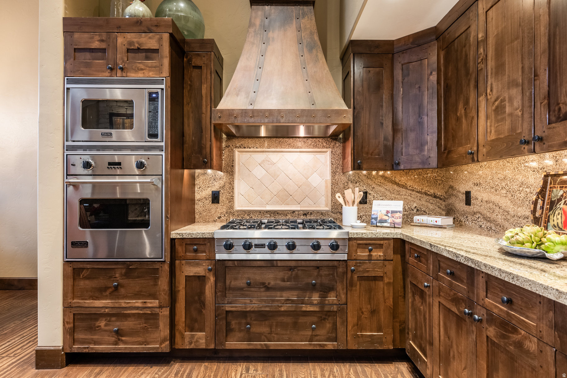 EMPIRE PASS - Residential