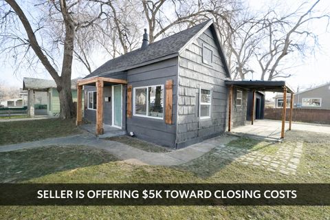 Photo of 1563 W INDIANA AVE N, Salt Lake City, UT 84104 (MLS # 2130367)