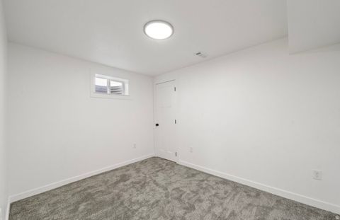 Tiny photo for 965 AMETHYST ST, Layton, UT 84041 (MLS # 2127721)