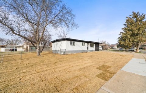Tiny photo for 965 AMETHYST ST, Layton, UT 84041 (MLS # 2127721)