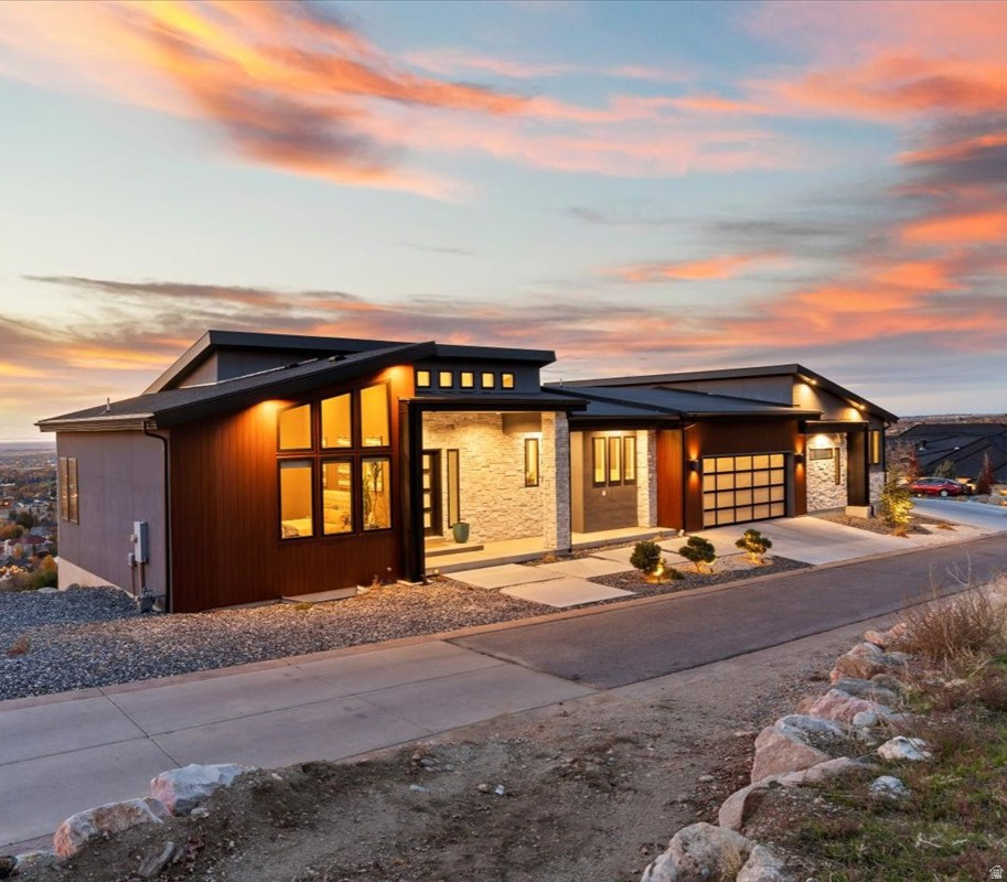DEER CREST AT HIDDEN SPRINGS - Residential