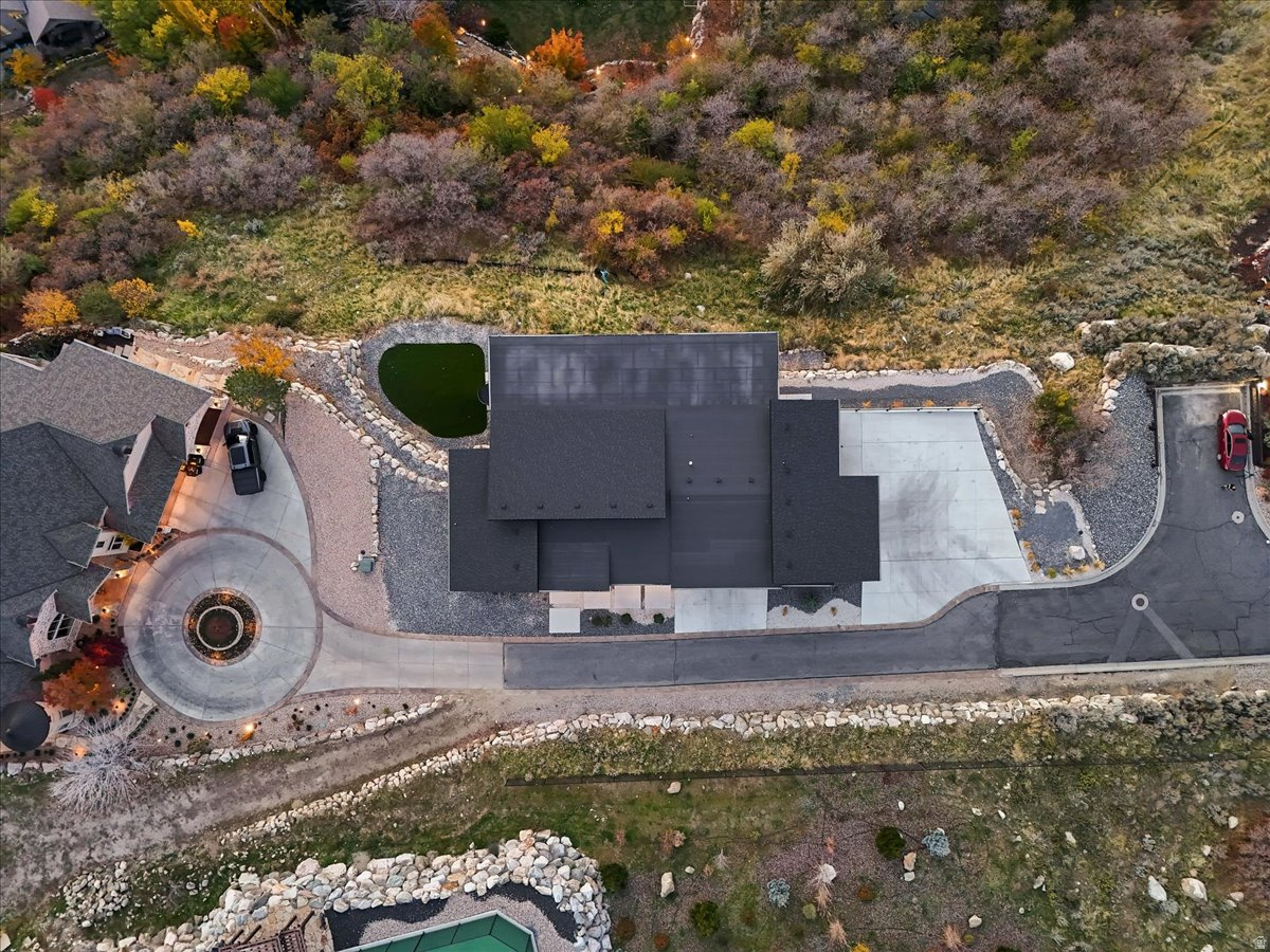 DEER CREST AT HIDDEN SPRINGS - Residential