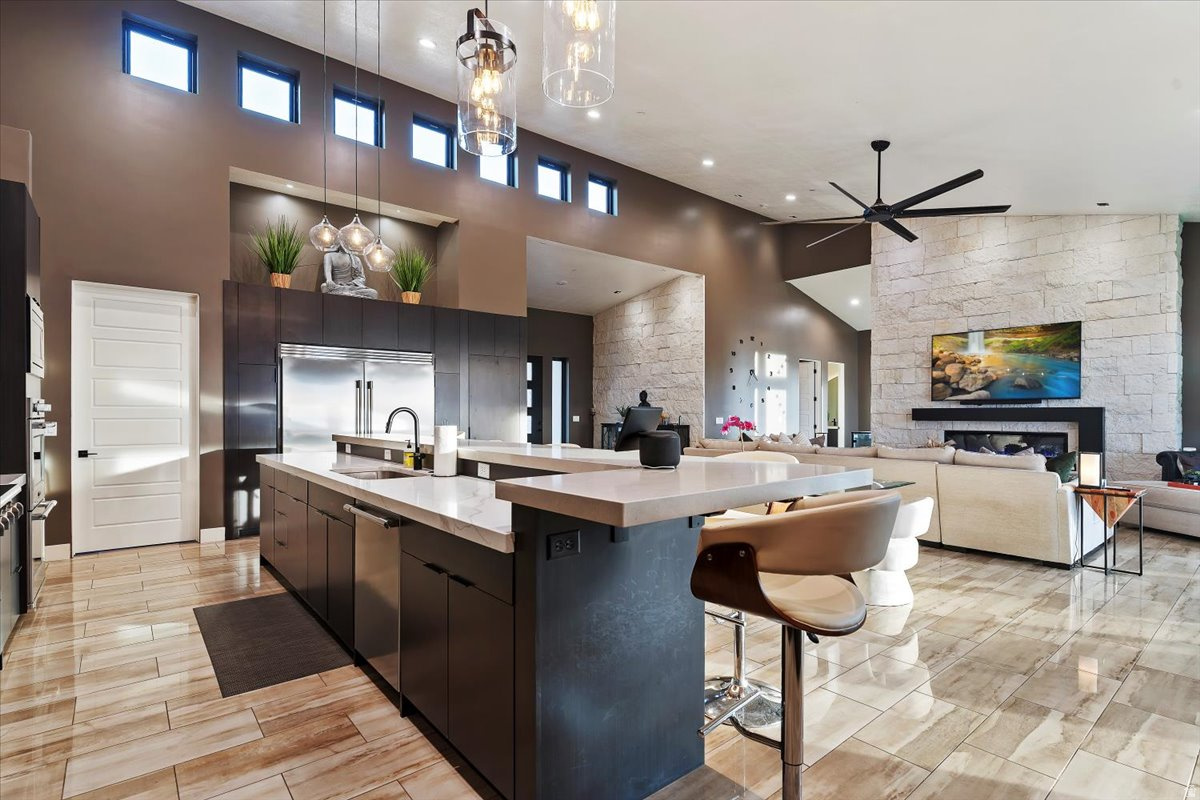 DEER CREST AT HIDDEN SPRINGS - Residential