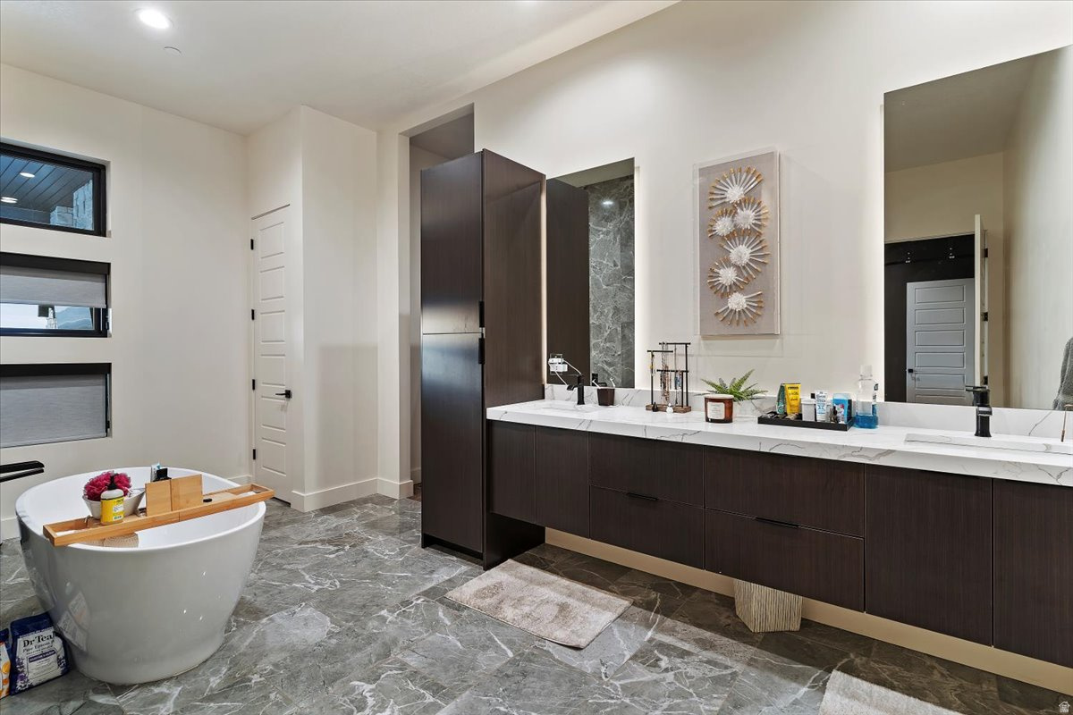 DEER CREST AT HIDDEN SPRINGS - Residential