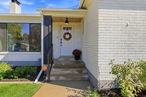 Tiny photo for 2185 E BENDAMERE CIR, Millcreek, UT 84109 (MLS # 2181443)
