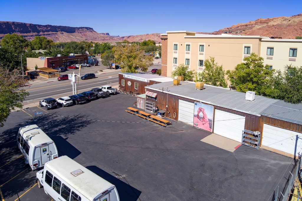 AKA ADRIFT ADVENTURES AND EKLECTIC CAFE - Commercial Sale