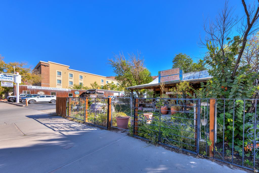 AKA ADRIFT ADVENTURES AND EKLECTIC CAFE - Commercial Sale