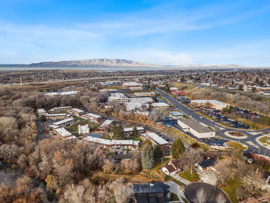 Photo of 1415 W ARTHUR DR, Provo, UT 84601 (MLS # 2130044)