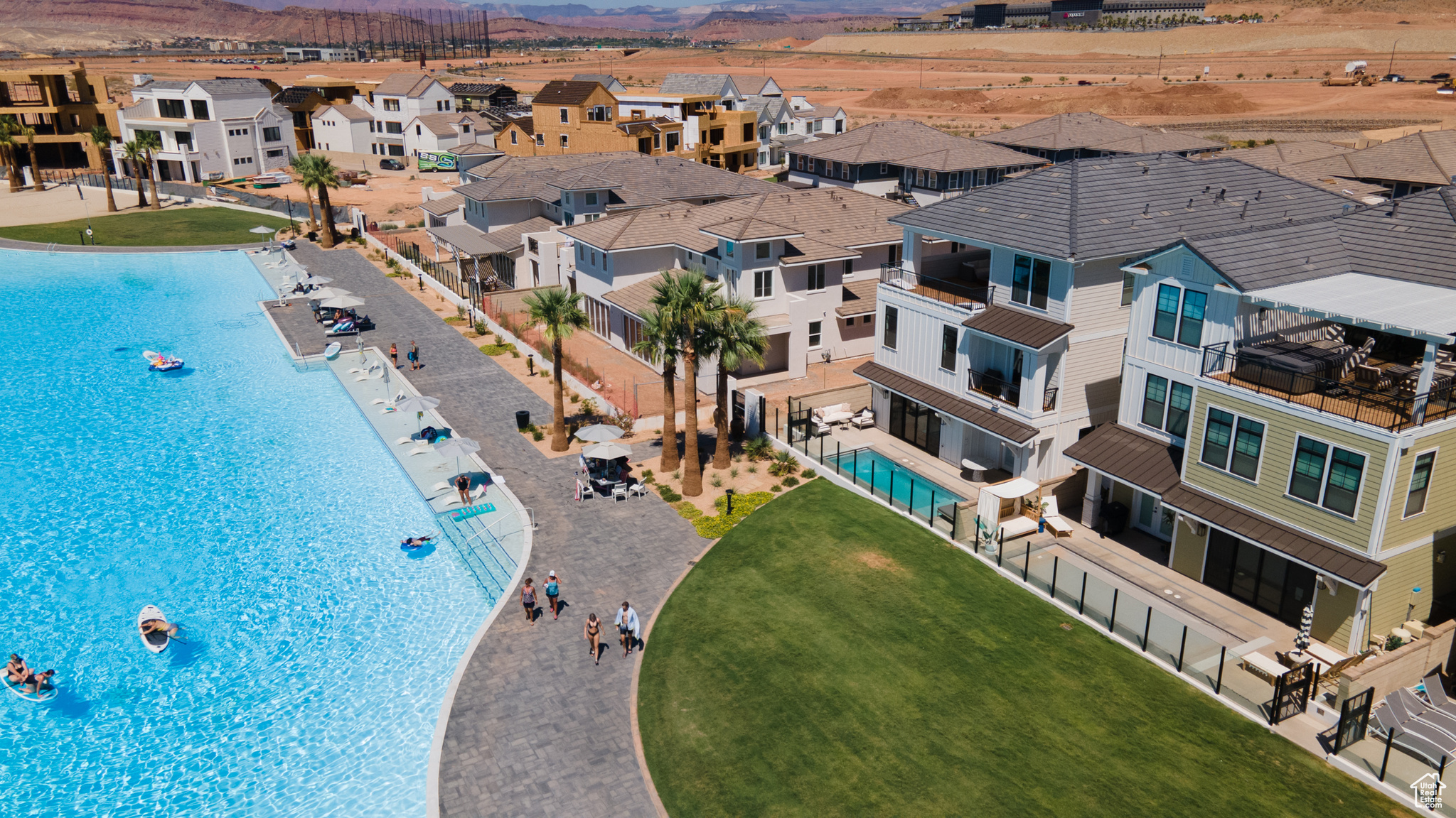 DESERT COLOR RESORT - Residential