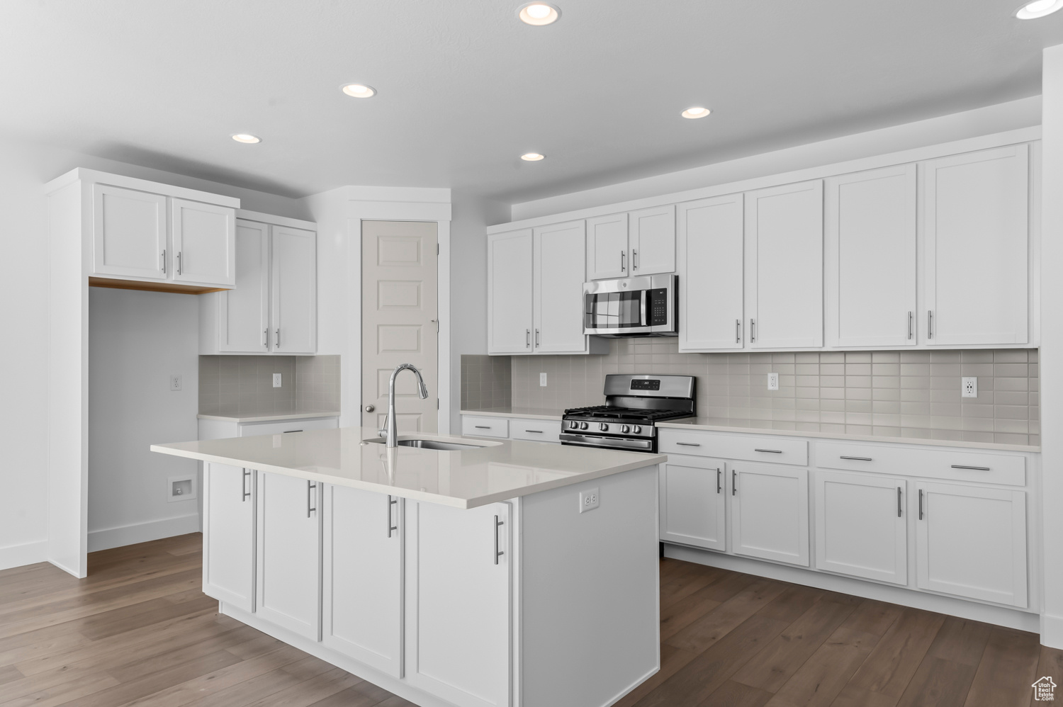 CRANEFIELD EST COLLECTION 1520 - Residential